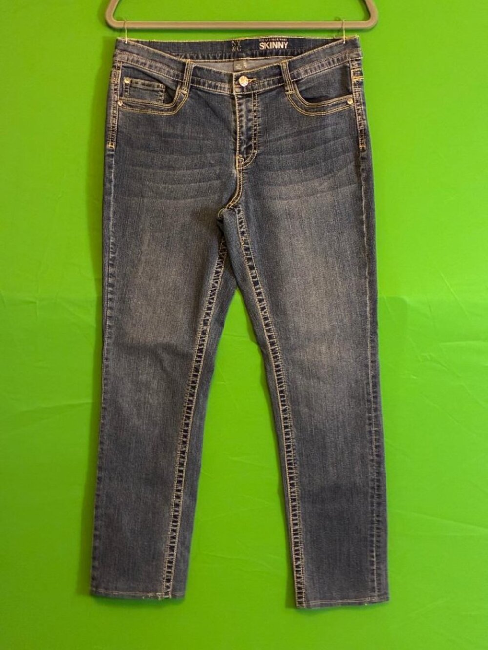 NY &C Jeans Womens Sz 10 Sits at Lower Waist SKINNY Embellished Rhinestones
